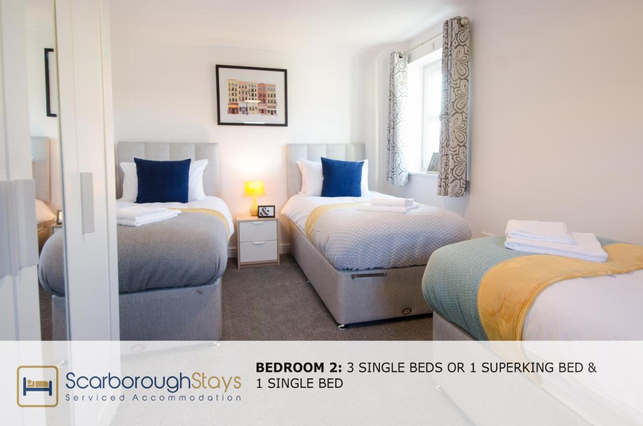 Hibernia Place, 3 Bedroom Townhouse With Patio & Seating Area - Free Parking Scarborough Extérieur photo