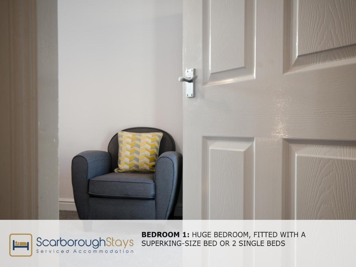 Hibernia Place, 3 Bedroom Townhouse With Patio & Seating Area - Free Parking Scarborough Extérieur photo